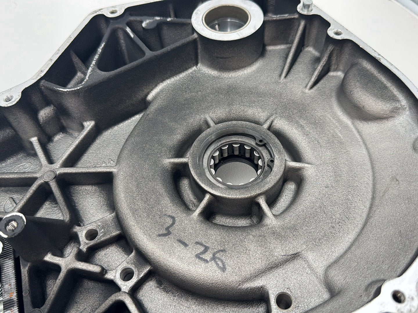 1999 - 2006 Harley-Davidson Dyna Wide Glide Inner Primary Clutch Cover 60681-94A