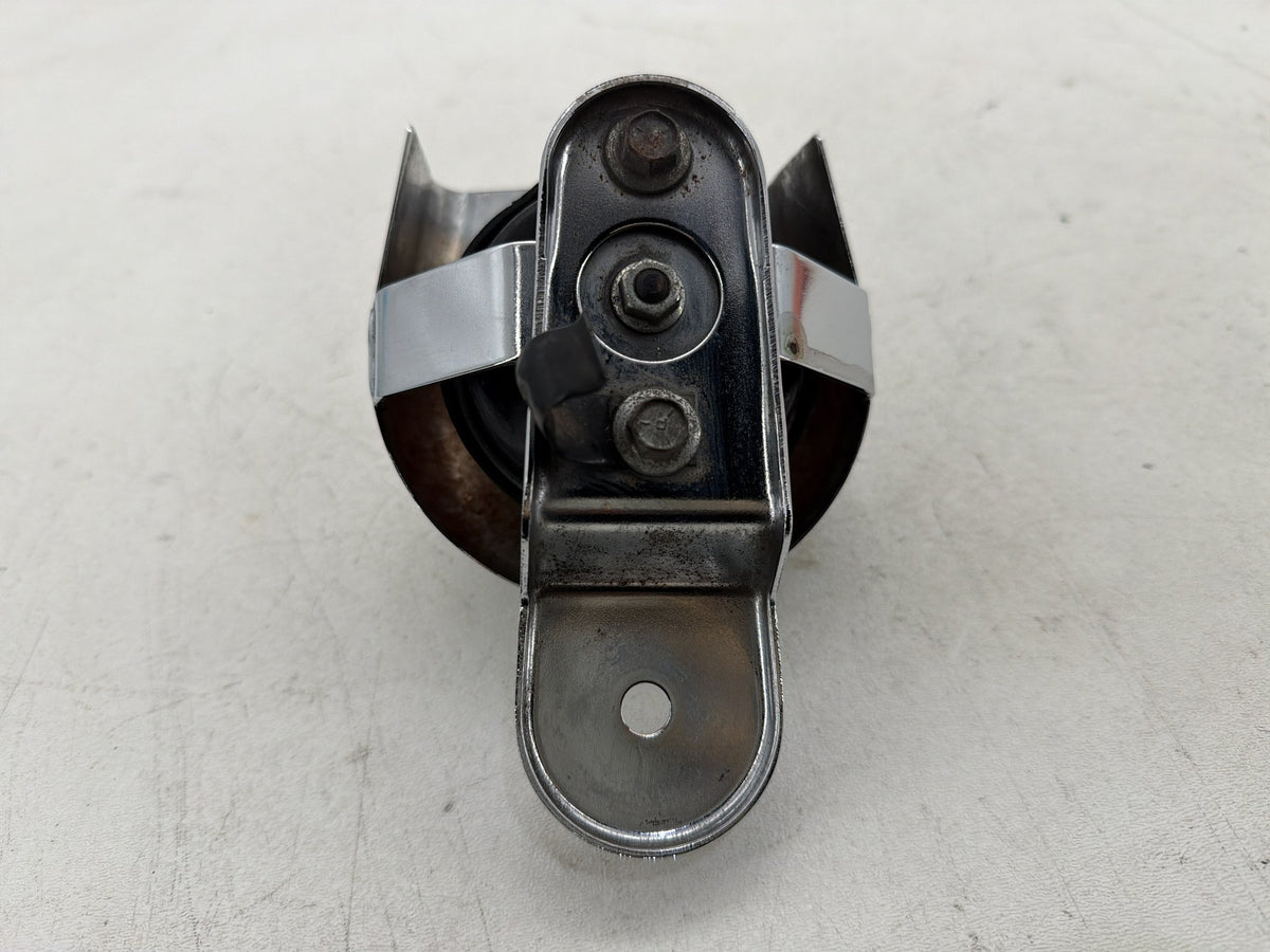 2016 Harley Road Glide Touring FLTRXS OEM Horn Signal Klaxon Chrome Cover
