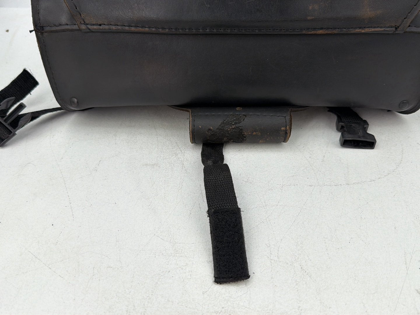 2007 - 2017 Harley-Davidson Dyna Super Glide Custom Front Onboard Tool Bag Leather Storage A120834-0