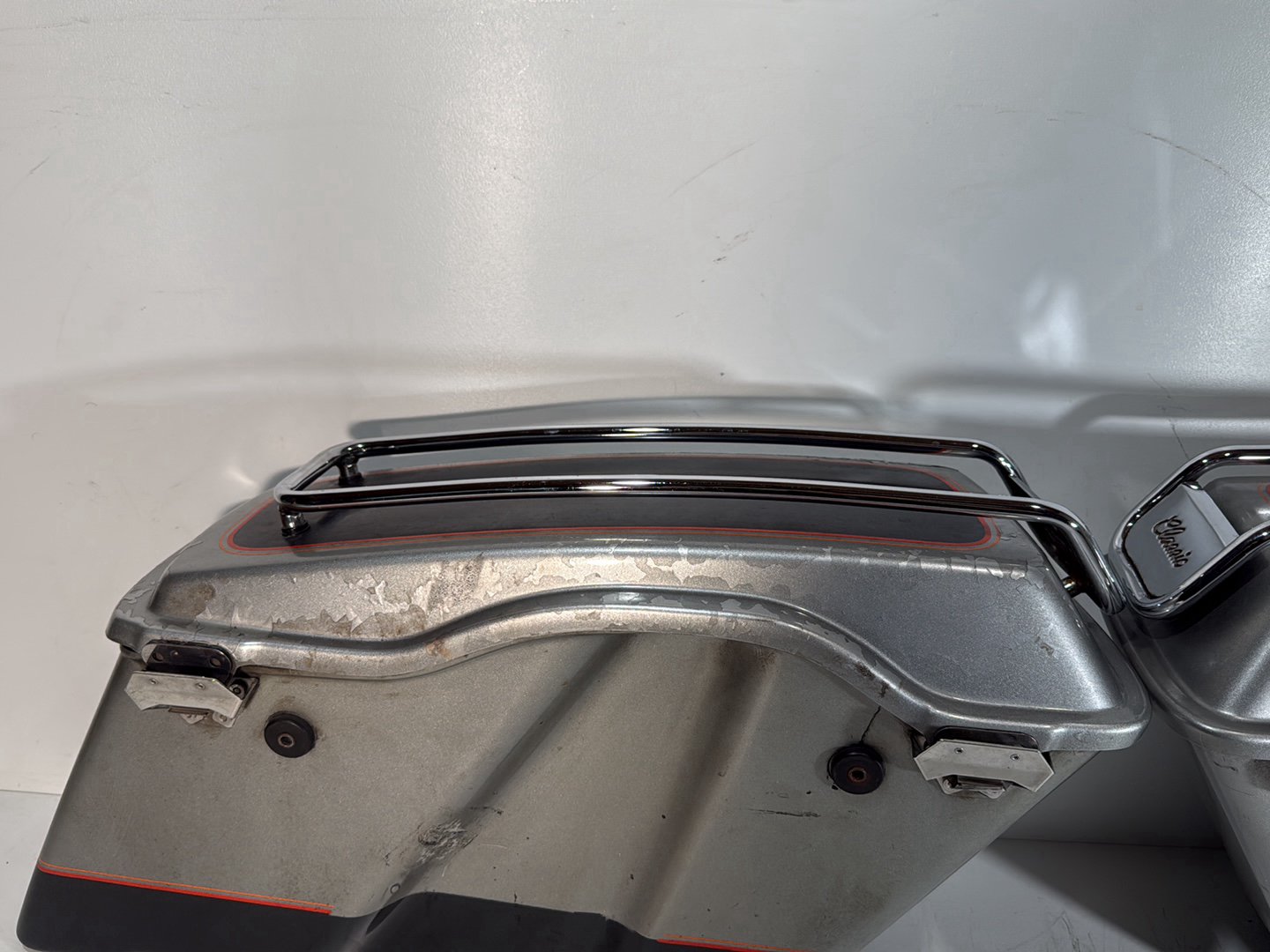 1984 - 1998 Harley-Davidson Touring Electra Glide Classic Left Right Saddlebags Luggage NOKey 90752-93