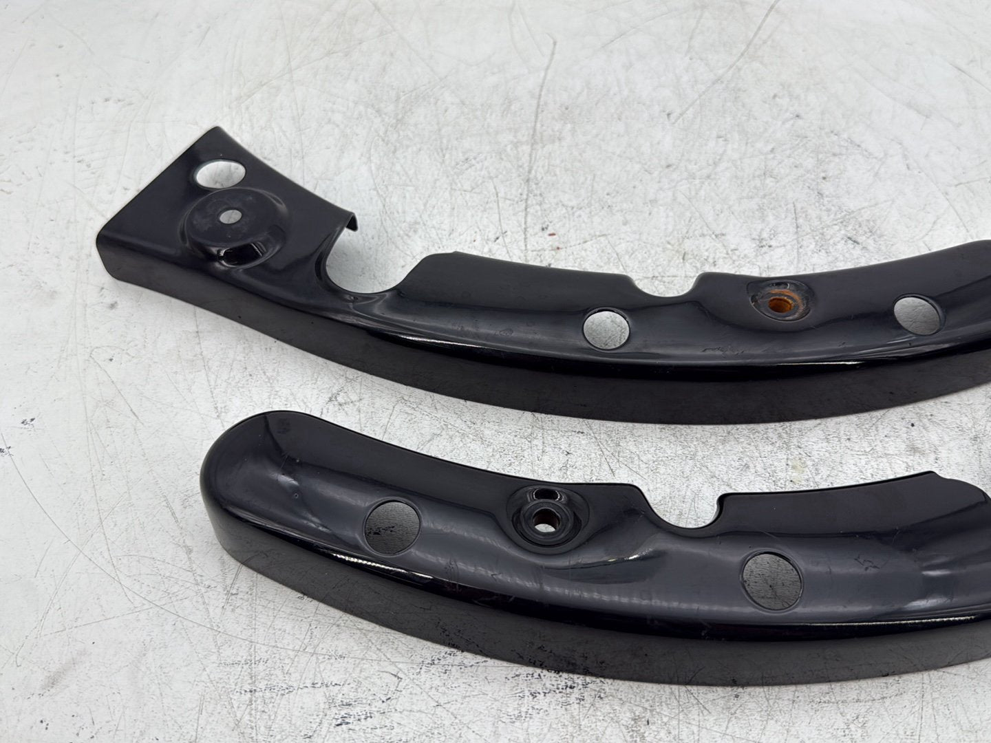2012 Harley Road Glide Touring FLTRX Custom OEM Rear Left Right Fender Struts Bracket