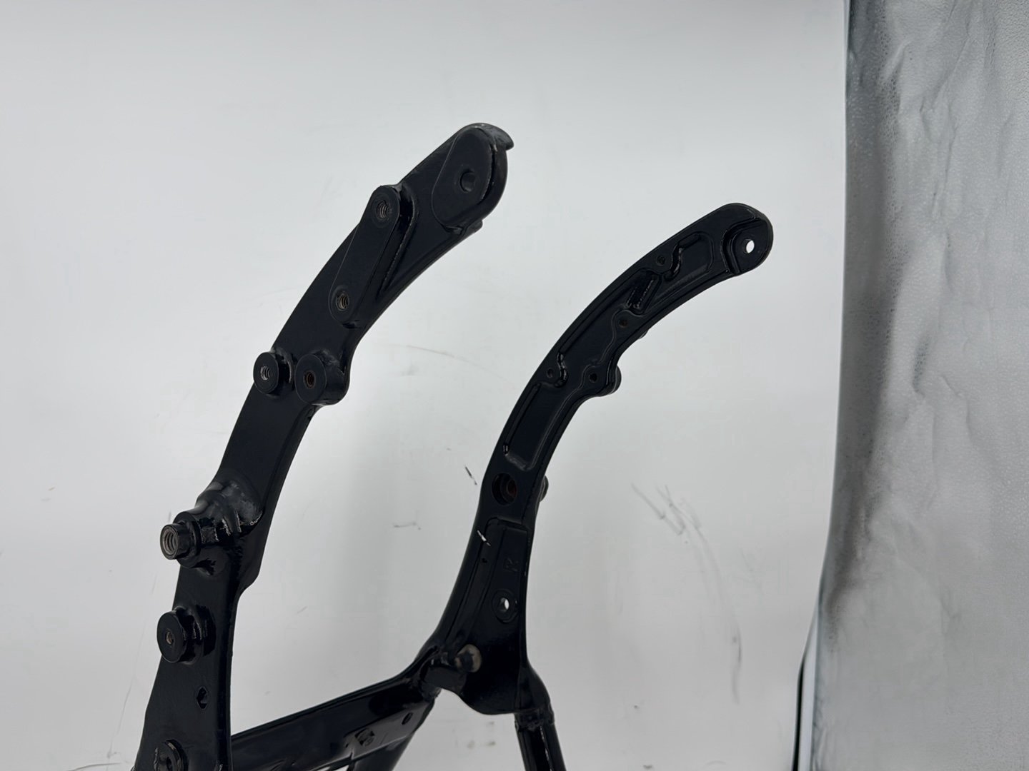 2008 - 2016 Harley-Davidson Touring Electra Glide Ultra Rear Back Sub Frame Rail Bar 48079-09BHP 48079-09BHP