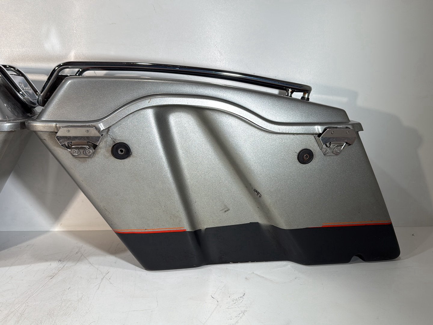 1984 - 1998 Harley-Davidson Touring Electra Glide Classic Left Right Saddlebags Luggage NOKey 90752-93