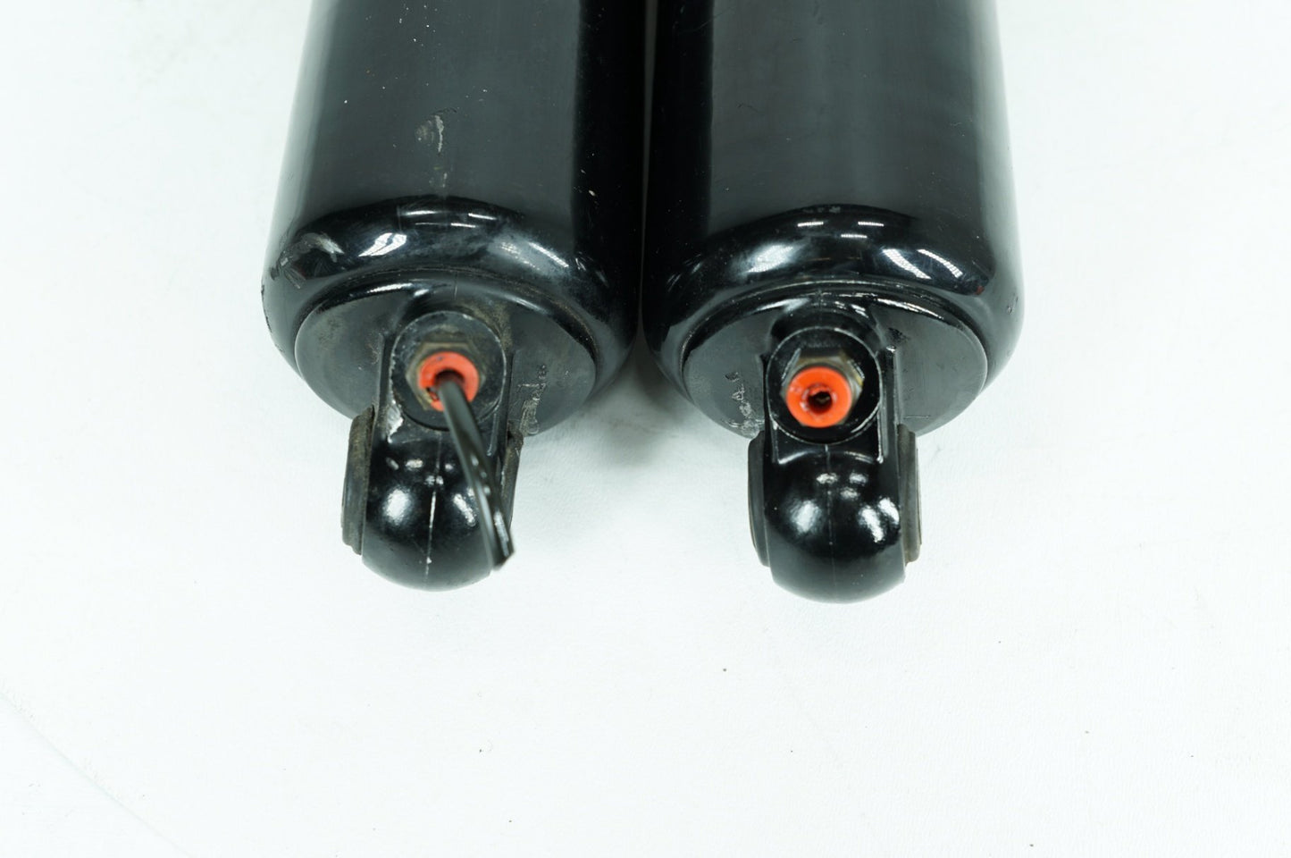 2008 - 2016 Harley-Davidson Touring Road Glide Custom Rear Left Right Shock Absorbers 54662-09