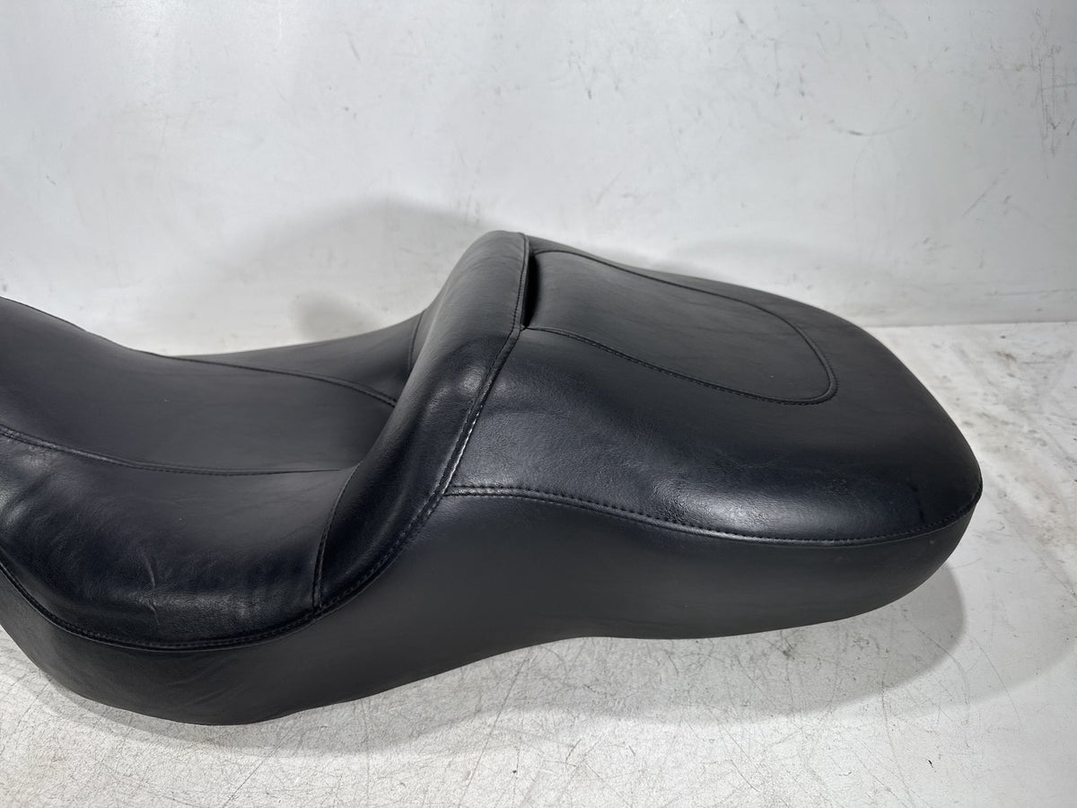 2009 Harley Electra Glide Touring CVO Eagle Passenger Rider Driver Seat Saddle