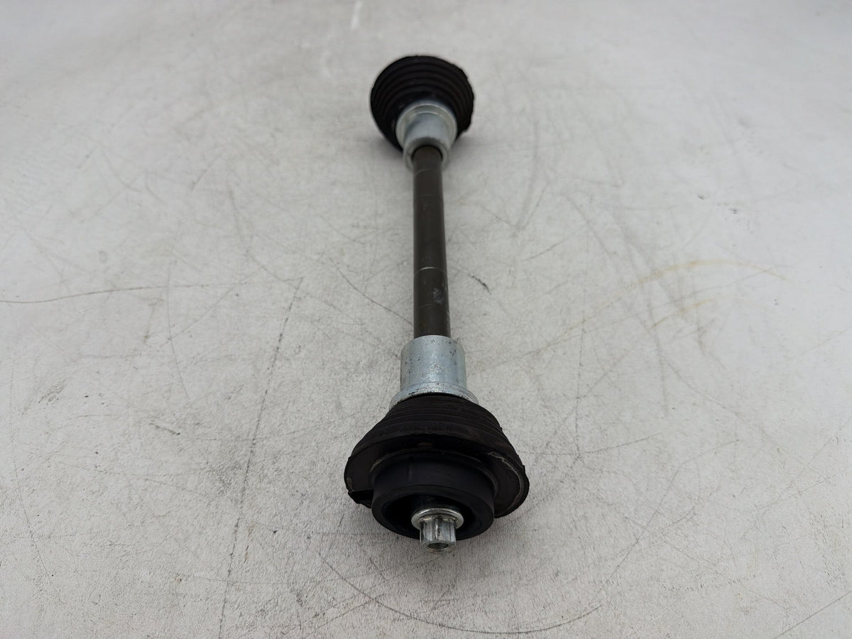 09 Harley Electra Touring CVO Screamin Eagle Rear Fork Swingarm Pivot Bolt Shaft