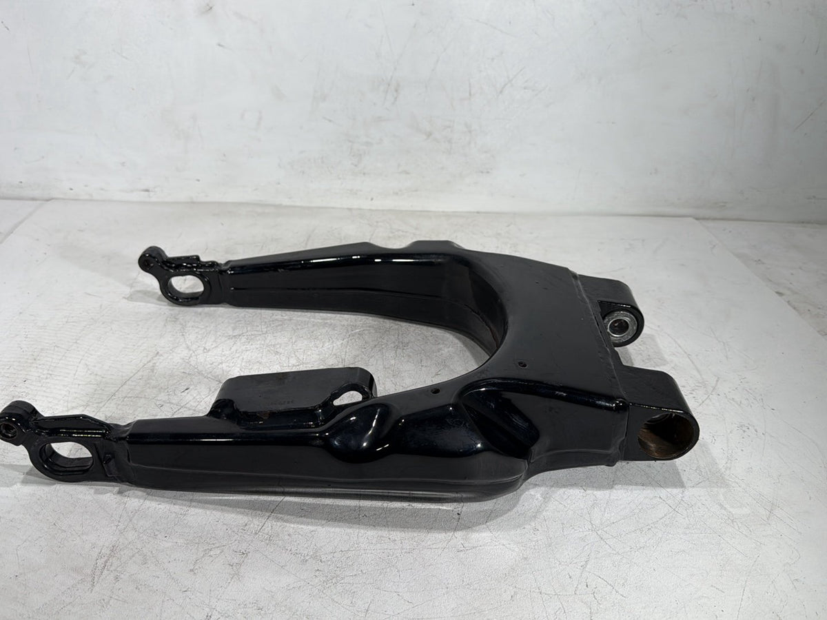 2011 Harley Electra Glide Touring Ultra OEM Rear Fork Swingarm Swing Arm