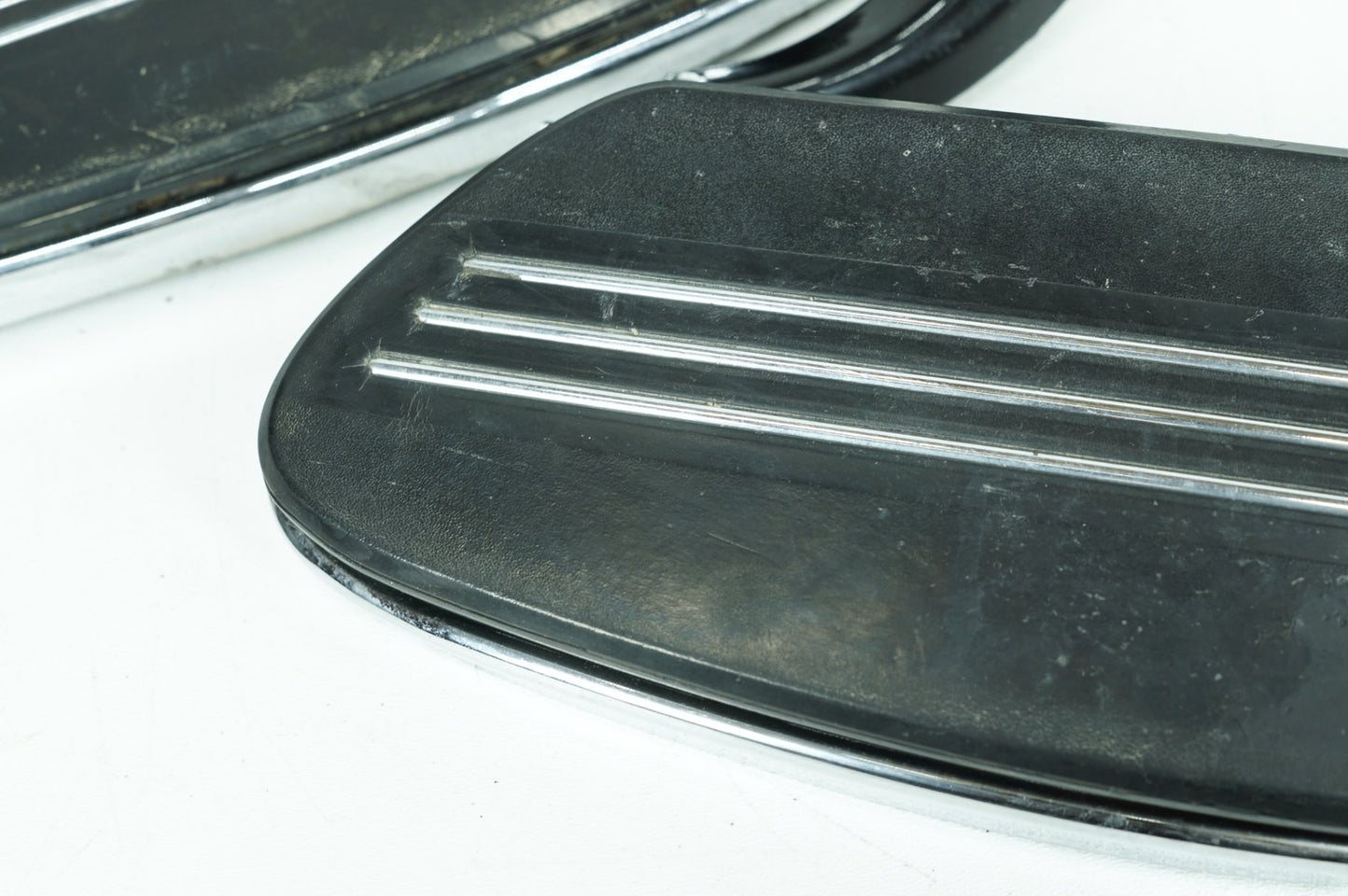 2008 - 2016 Harley-Davidson Touring Road Glide Custom Left Right Driver Floorboard Foot Rest 50683-04