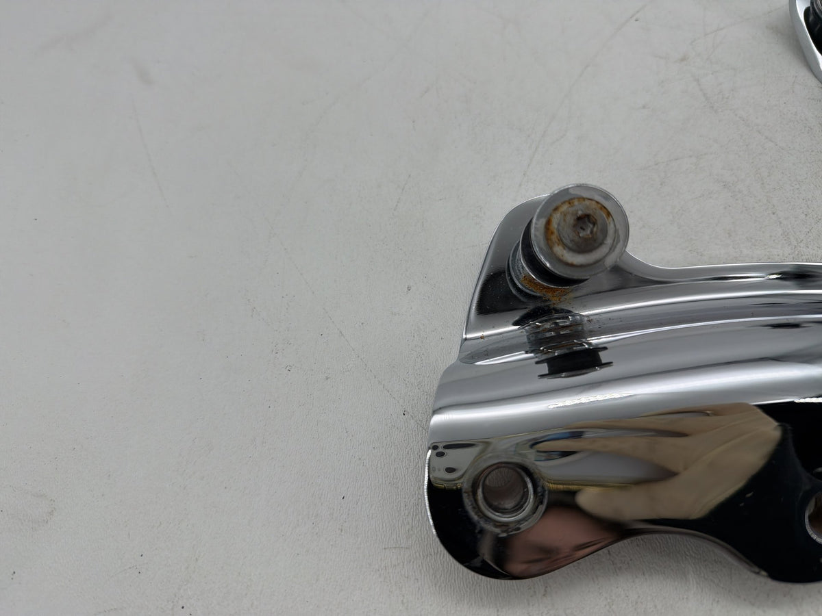 2011 Harley Road King Touring FLHR OEM 5 Point Detachable Docking Hardware