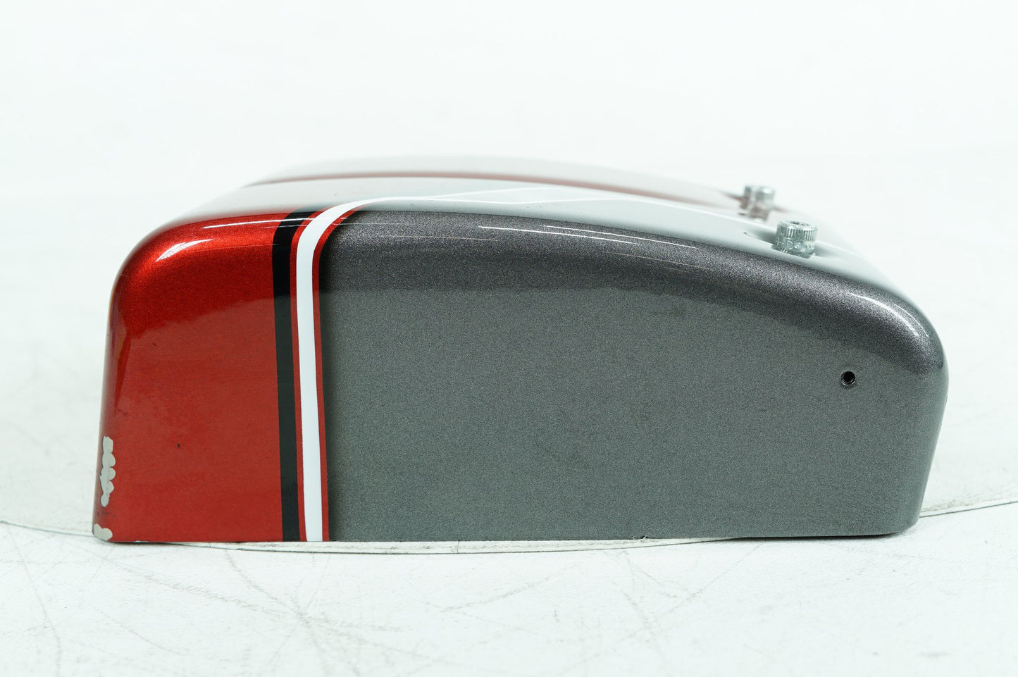 2007 - 2017 Harley-Davidson Dyna Low Rider Electrical Side Cover Tray Panel 66333-04