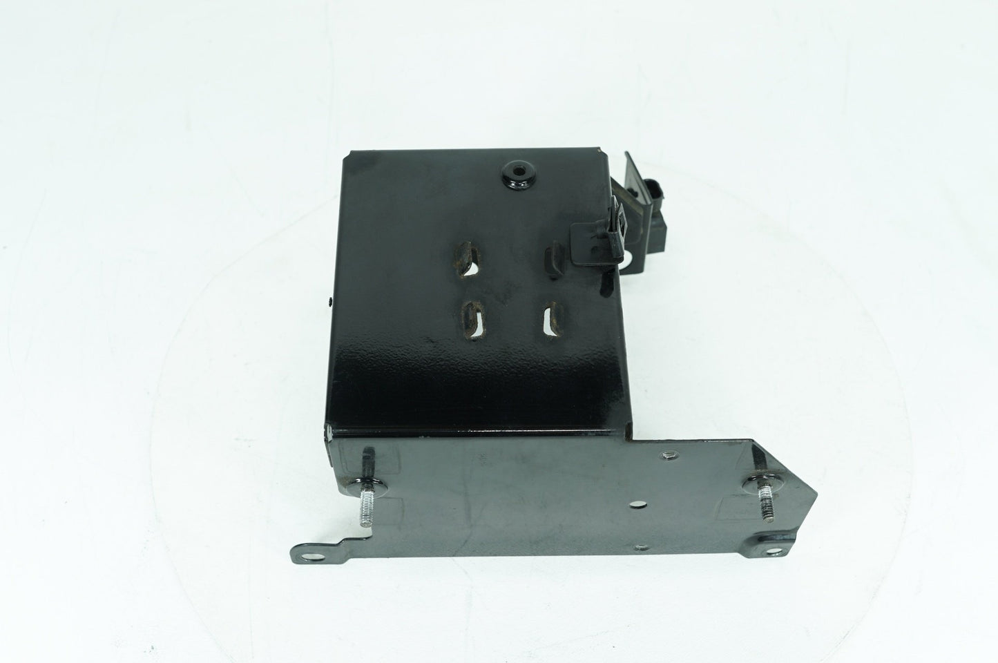 2000 Harley Touring FLHTCUI Electra Glide Ultra OEM Battery Tray Bracket Holder Carrier