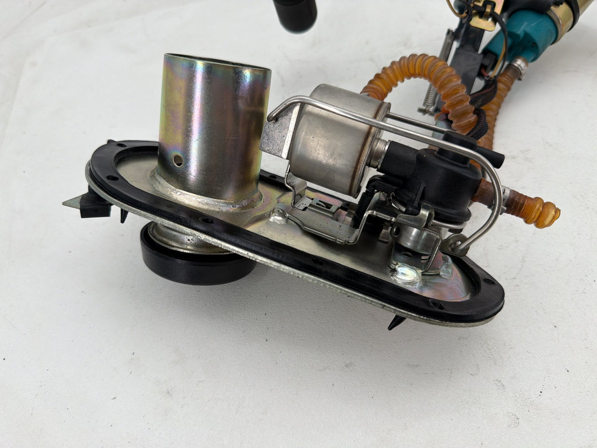 03 Harley Electra Glide Touring Ultra OEM Fuel Pump Gas Gasoline Petrol Sending