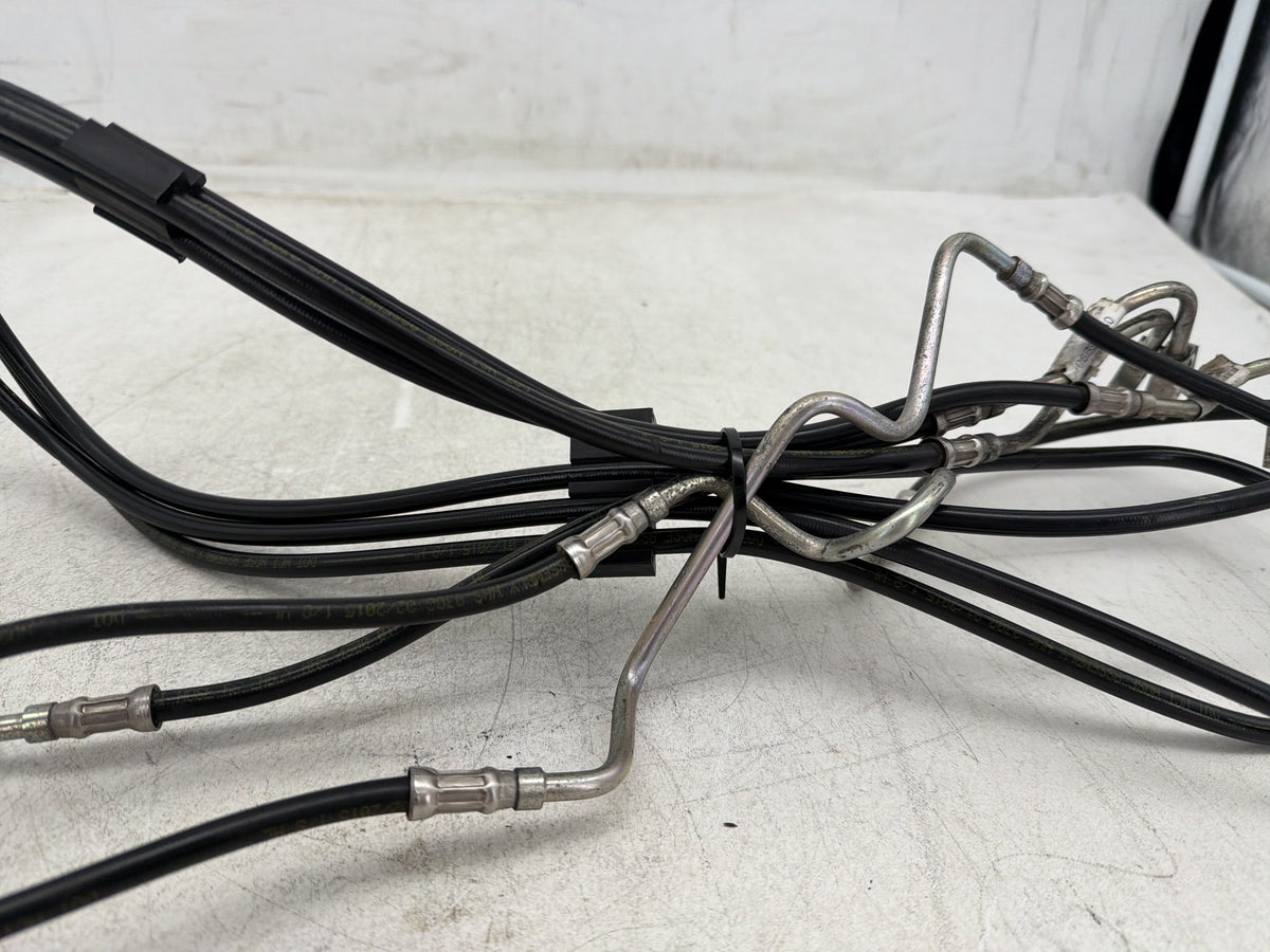 2015 Harley Electra Glide Touring Ultra OEM Front Brake Hose Line Pipe ABS