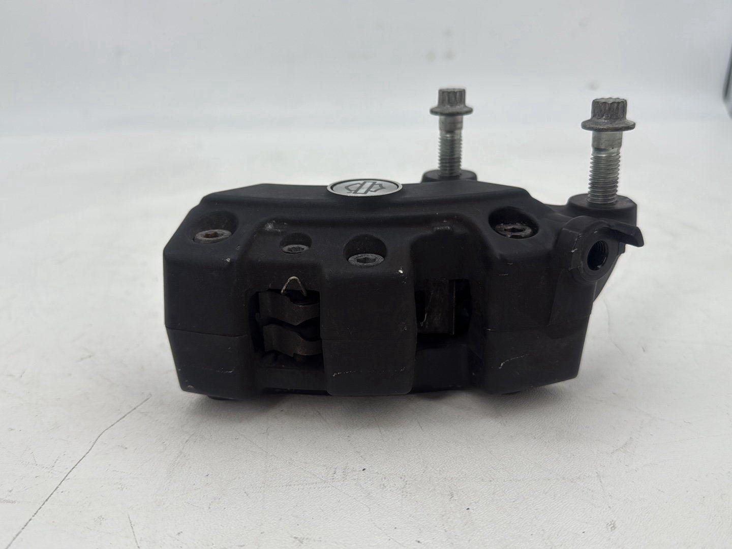 2007 - 2012 Harley-Davidson Touring Electra Glide Ultra Front Left 1 Brake Caliper 	43027-08