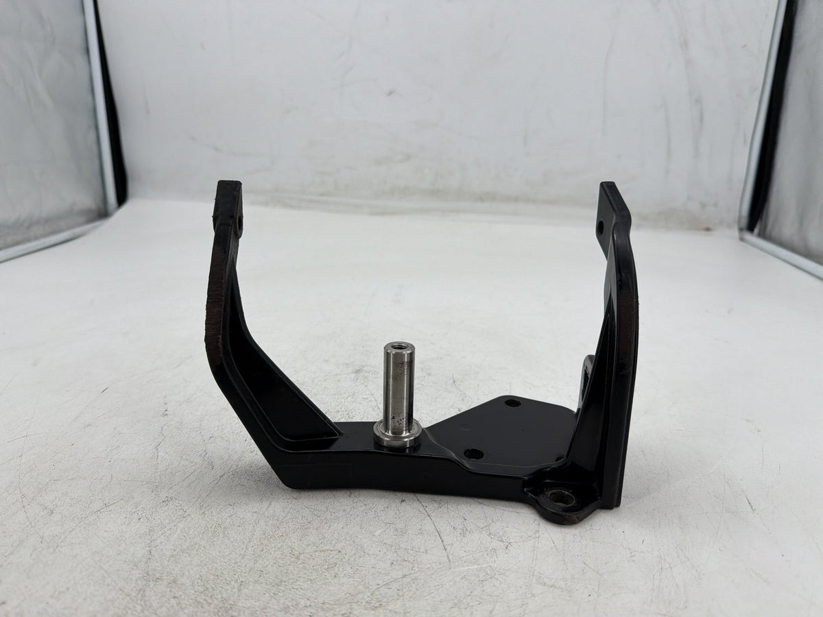 2002 Harley Heritage Softail Classic FLSTC OEM Right 1 Footboard Mount Bracket