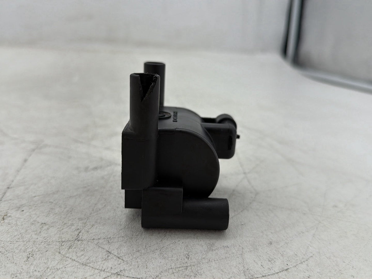 2010 Harley Electra Glide Touring Ultra OEM Ignition Coil Spark Igniter