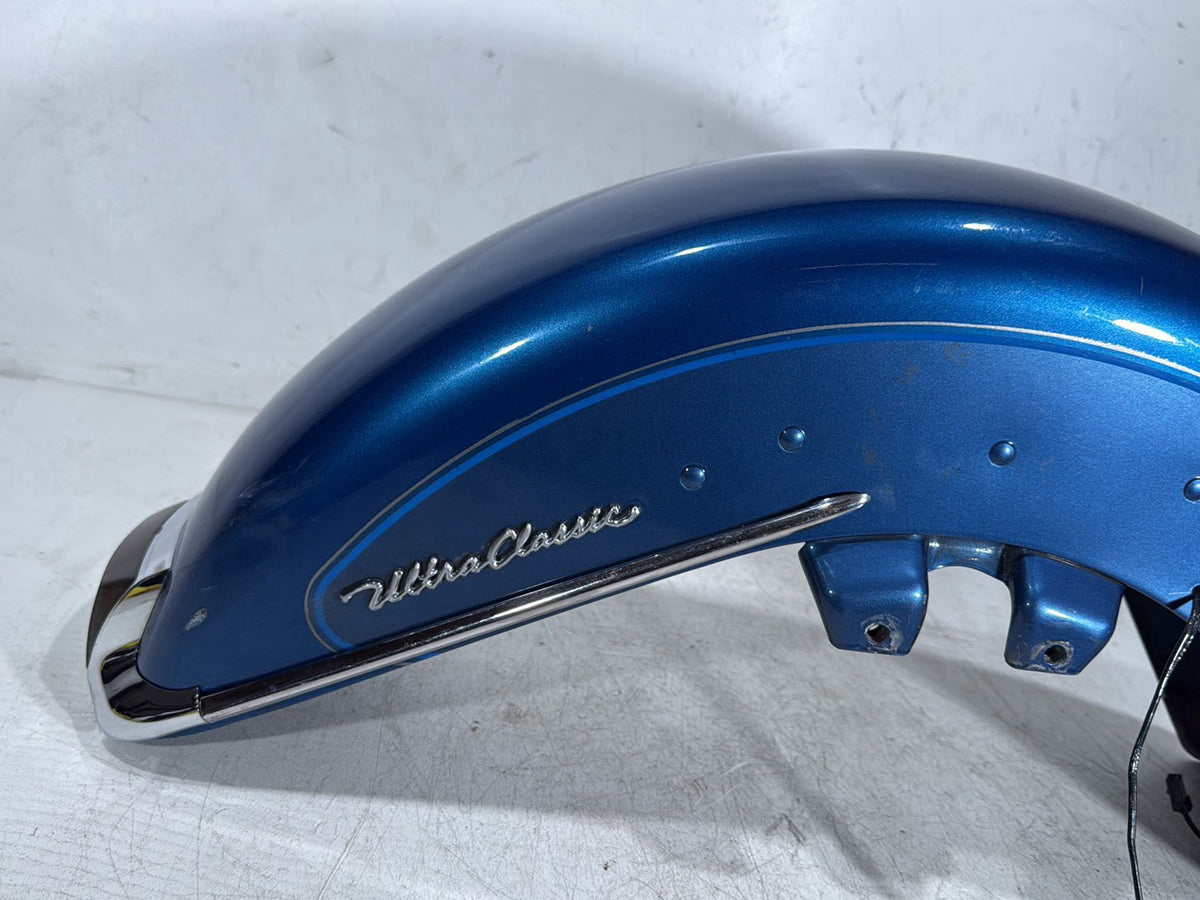 2006 Harley Electra Glide Touring Ultra FLHTCUI OEM Front Wheel Fender Shell Panel