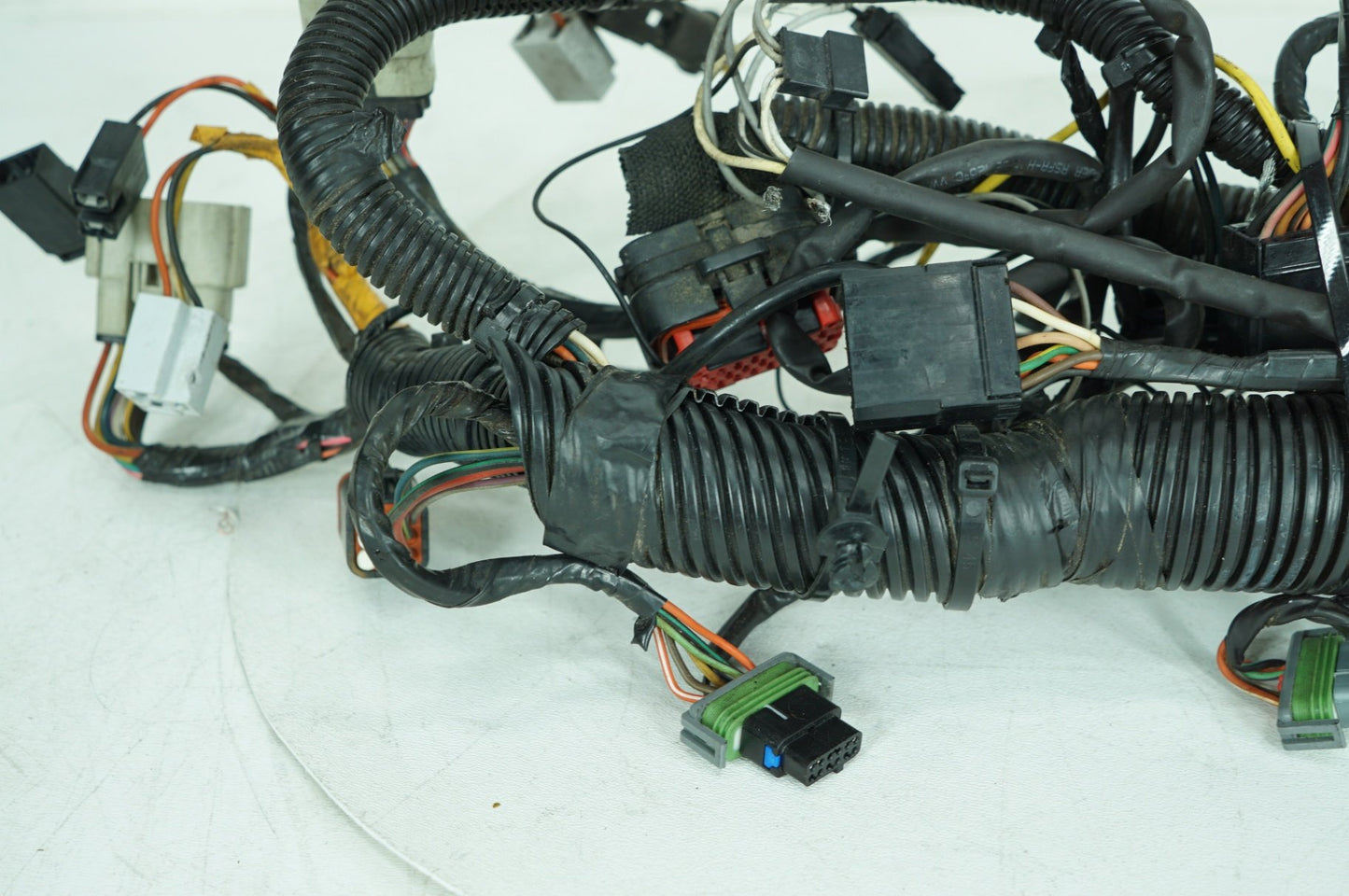 2007 - 2016 Harley-Davidson Touring Street Glide Front Sub Wiring Harness Loom Interconnect 70232-10
