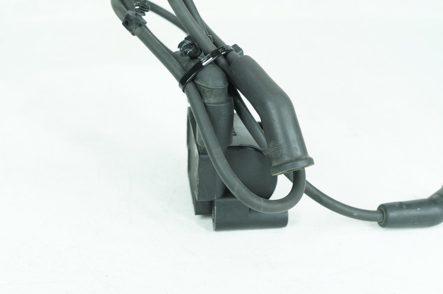 2008 - 2016 Harley-Davidson Touring Electra Glide Ultra Ignition Coil Spark Plugs Cable 31696-07A