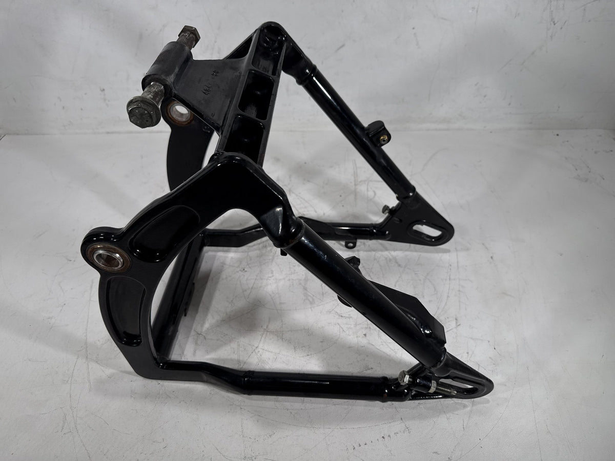 2003 Harley Softail Deuce FXSTDI OEM Rear Fork Swingarm Swing Arm 47573-00A