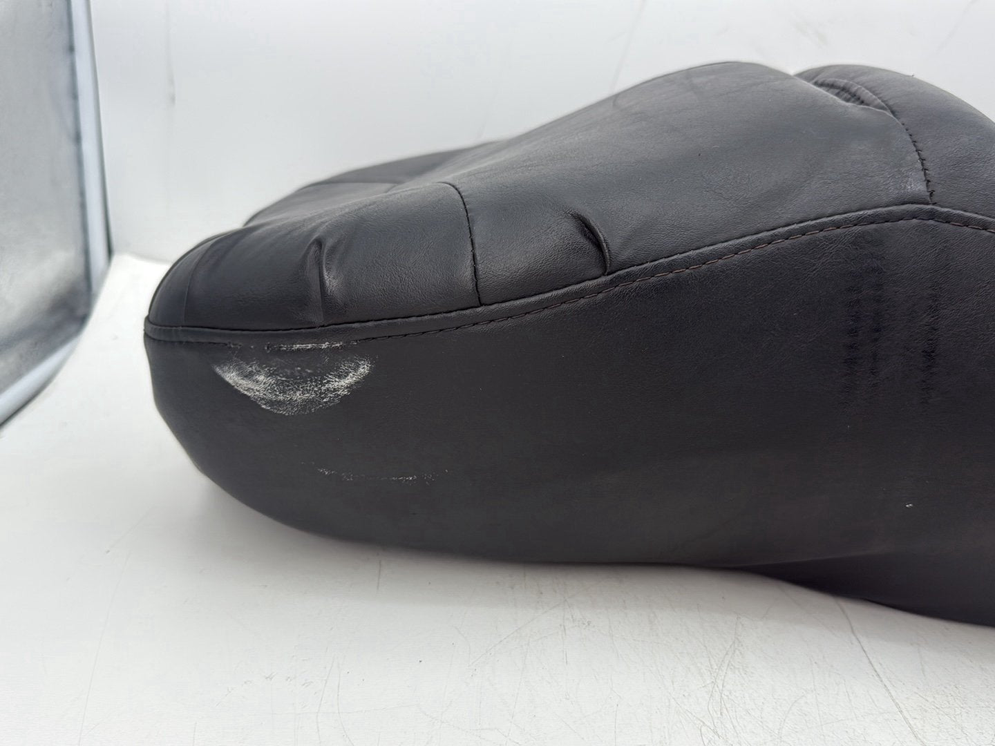 2007 Harley Touring FLHTCU Electra Glide Ultra OEM Passenger Rider Driver Seat Saddle