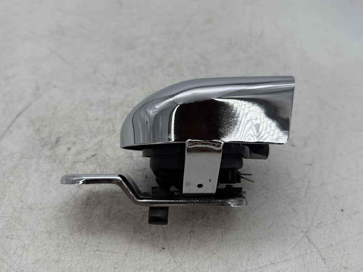 2009 Harley Street Glide Touring FLHX OEM Horn Signal Klaxon Chrome Cover