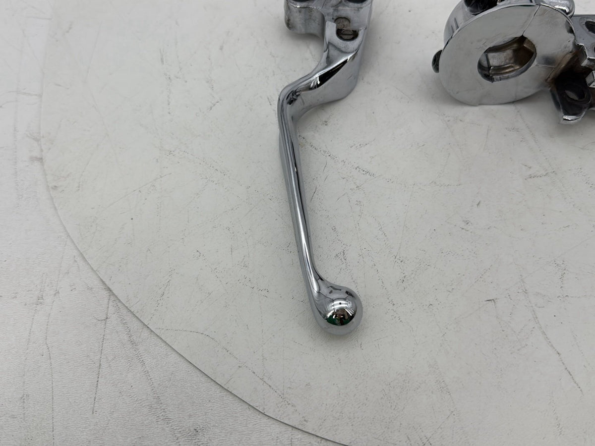 02 Harley Touring Screamin Eagle Road King Front Left Hand Clutch Control Lever