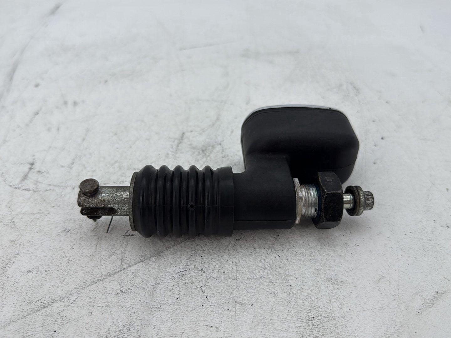 2003 Harley Electra Glide Touring Ultra FLHTCUI OEM Rear Brake Master Cylinder Reservoir
