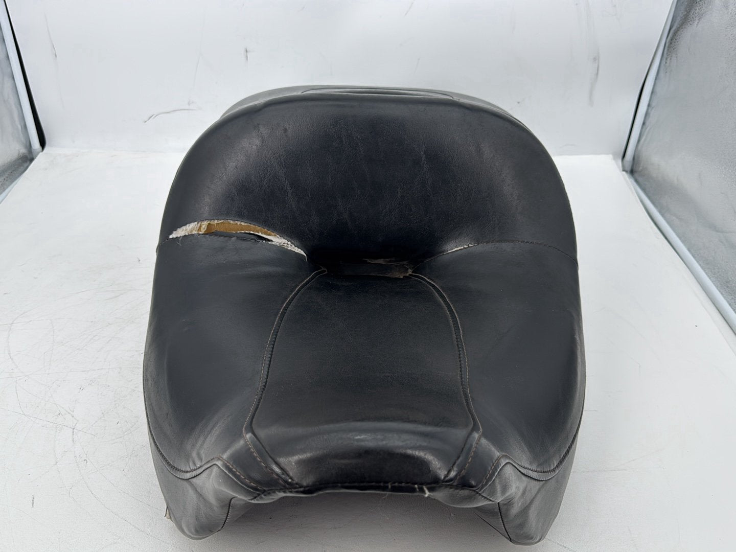 2008 Harley Touring FLHT Electra Glide OEM Passenger Rider Driver Seat Saddle