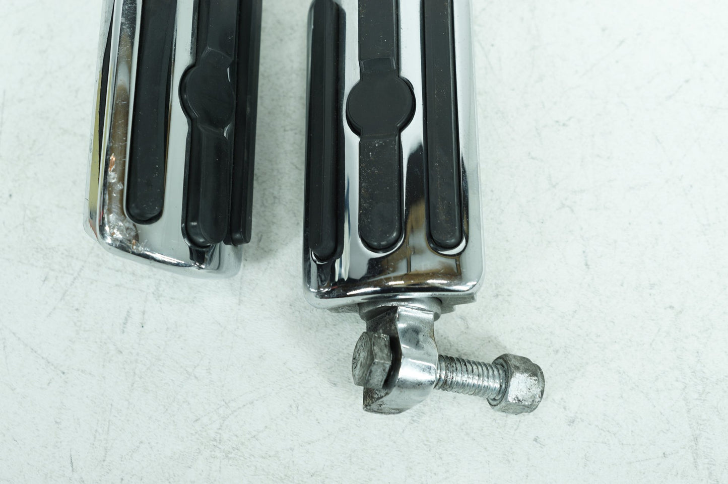 2007 - 2011 Harley-Davidson Touring Street Glide Front Right Left Highway Foot Pegs KK210308-E-DE