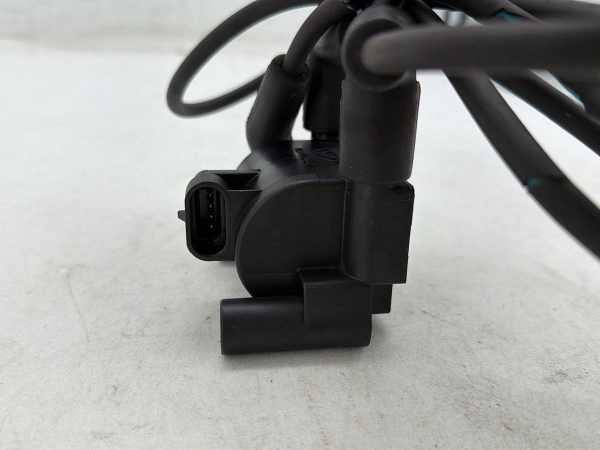2010 Harley Street Glide Touring FLHX OEM Ignition Coil Spark Igniter