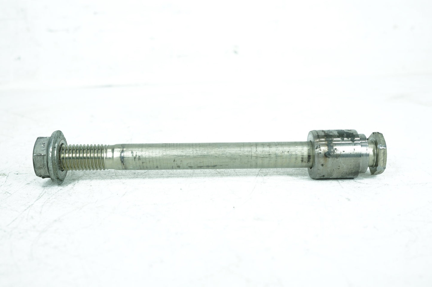 2007 - 2017 Harley-Davidson Dyna Switchback Rear Fork Swingarm Pivot Bolt Shaft 47641-06