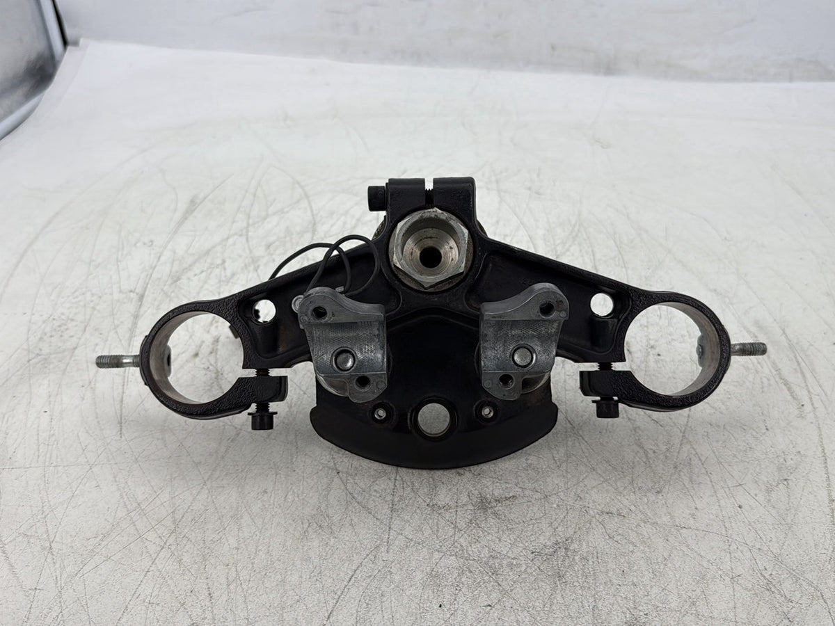 2016 Harley Road King Touring FLHR OEM Front Fork Upper Triple Tree Clamps