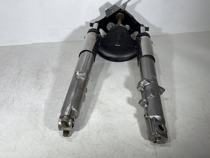 1999 - 2006 Harley-Davidson Touring Electra Glide Classic Front Triple Tree Set & LH RH Fork Legs Sliders  	45435-95