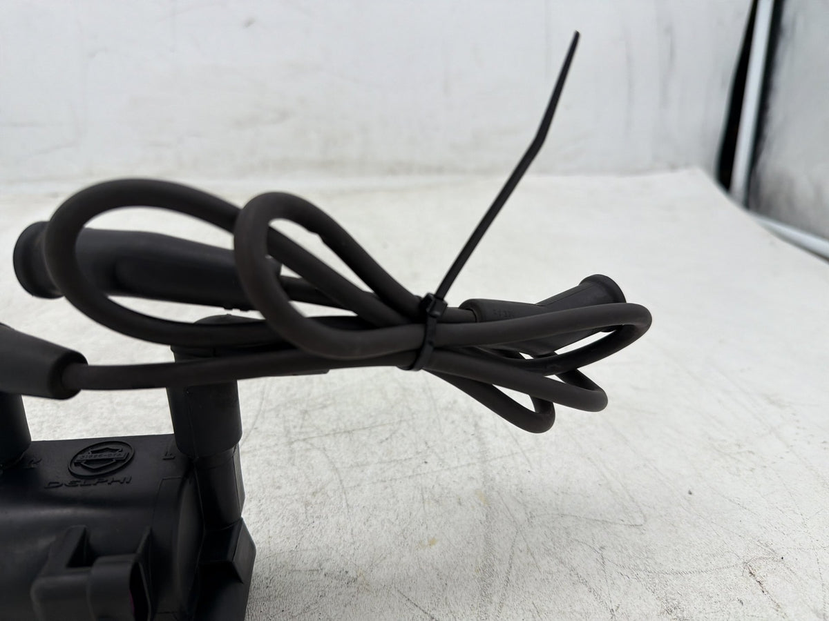 2013 Harley Street Glide Touring FLHX OEM Ignition Coil Spark Plugs Cable