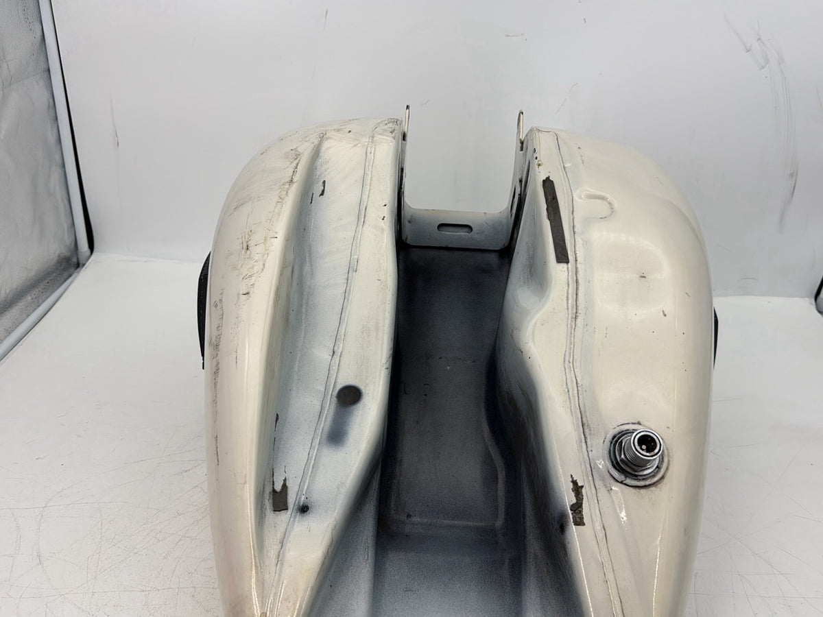 2015 Harley Touring FLHXS Street Glide OEM Fuel Gas Tank Gasoline Reservoir