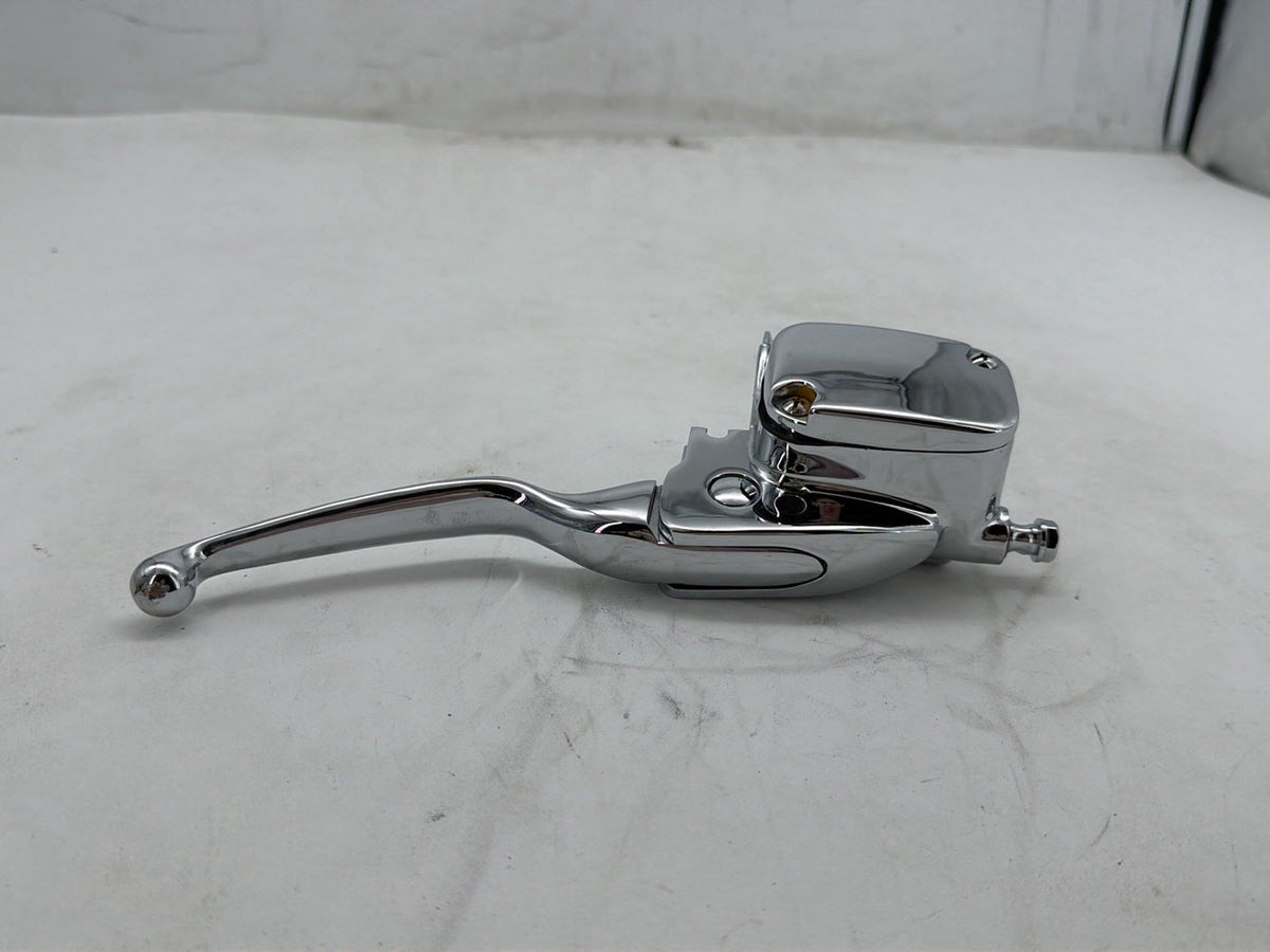 07 Harley Street Glide Touring FLHX OEM Front Right Brake Lever Master Cylinder