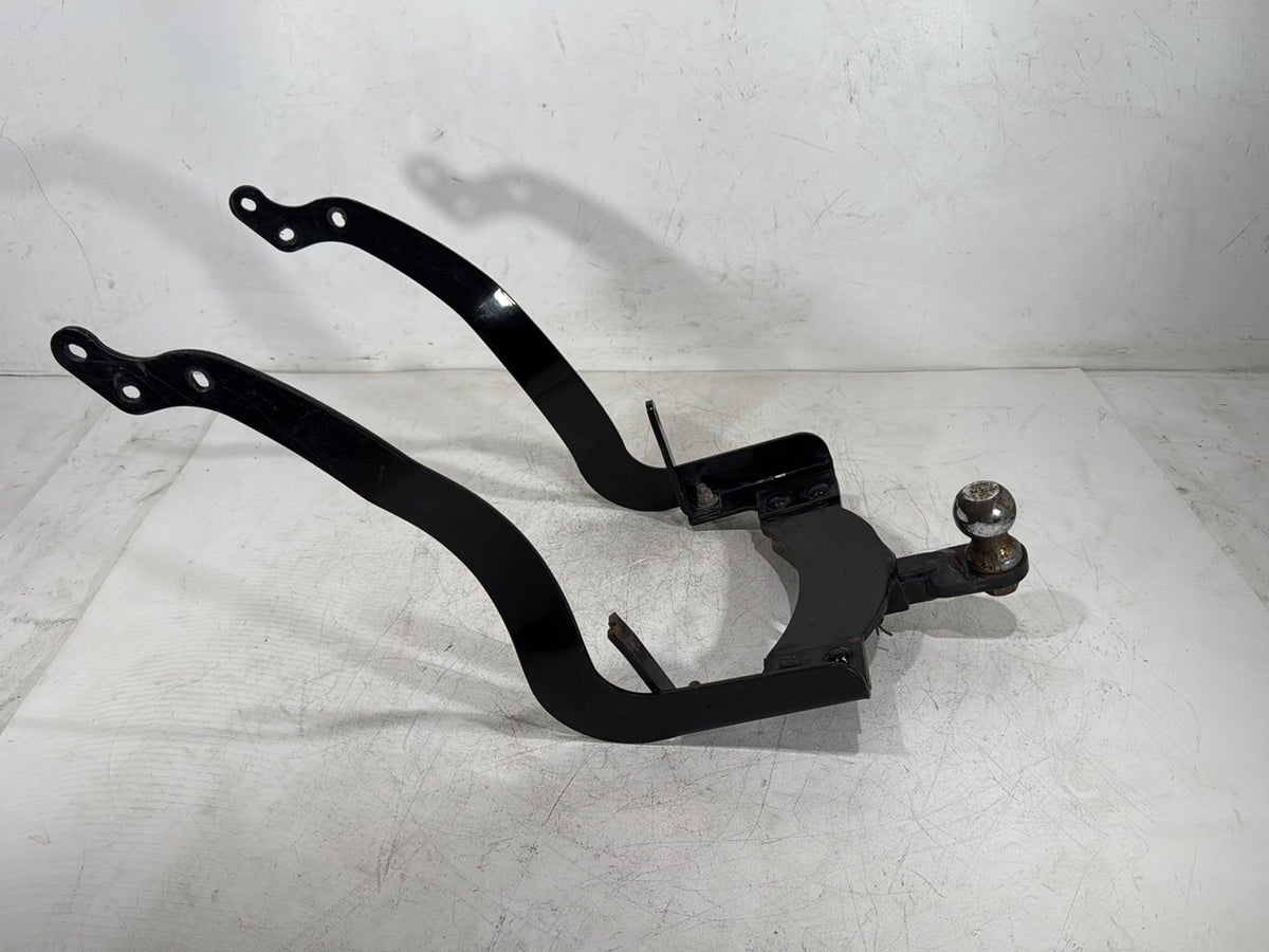 2011 Harley Electra Glide Touring Rear Trailer Hitch Bar Tube Mount Towing TCMT
