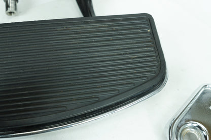 2007 - 2012 Harley-Davidson Softail Heritage Classic Left Right Driver & Pass Floorboard Foot Rest  	42431-00B