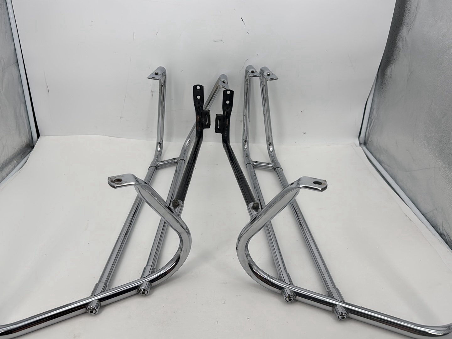 1999 - 2006 Harley-Davidson Touring Electra Glide Classic Rear Left Right Saddlebag Guard Rails Bar 90718-79C