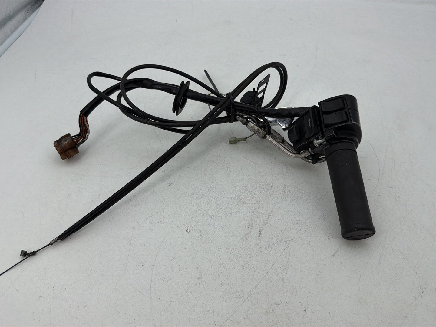 1984 - 1998 Harley-Davidson Touring Electra Glide Classic Right Engine Start Kill Switches Controls 71589-92