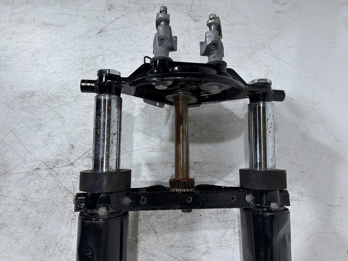 2006 Harley Electra Glide Touring Classic OEM Front Triple Tree Set & LH RH Fork Legs Sliders