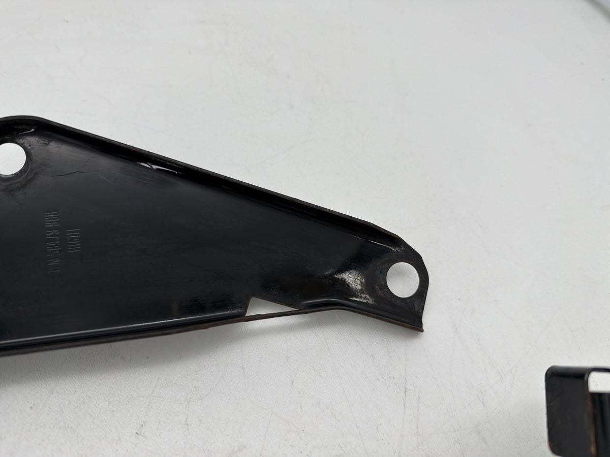 2012 Harley Electra Glide Touring Ultra OEM Right Left Fairing Support Brackets