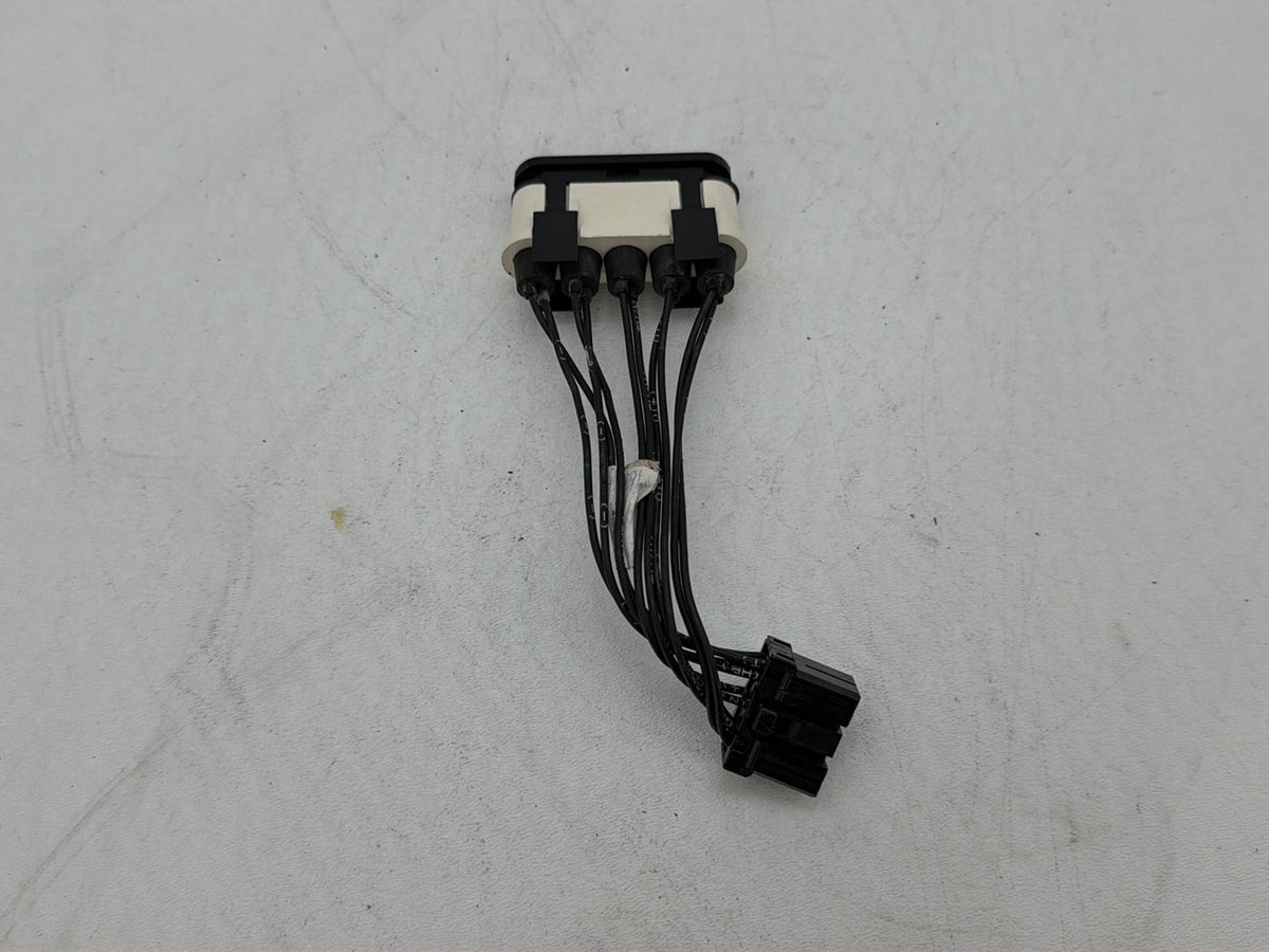 2005 Harley Electra Glide Touring Ultra OEM Dash Indicator Lamp Wire Plug 68789-96A