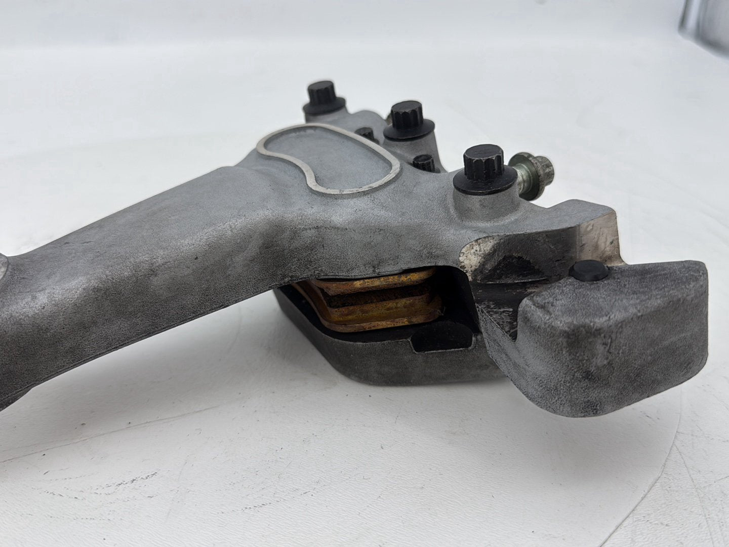 1999 - 2006 Harley-Davidson Touring CVO Screamin Eagle Road King Rear Back Brake Caliper 44681-05