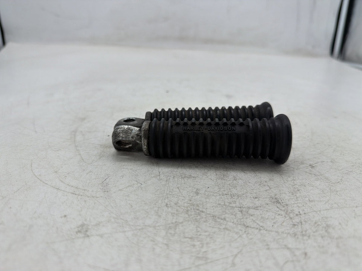 1991 Harley Sportster 883 Deluxe XLH883 OEM Left & Right Step Foot Rest Pegs