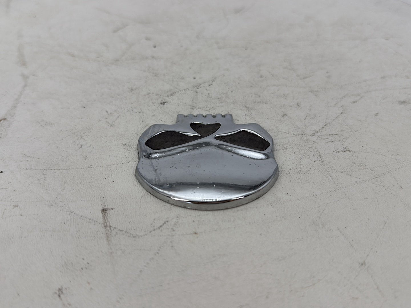 2012 Harley Dyna Fat Bob FXDF 103 OEM Fuel Cap Gas Tank Bushing Hub