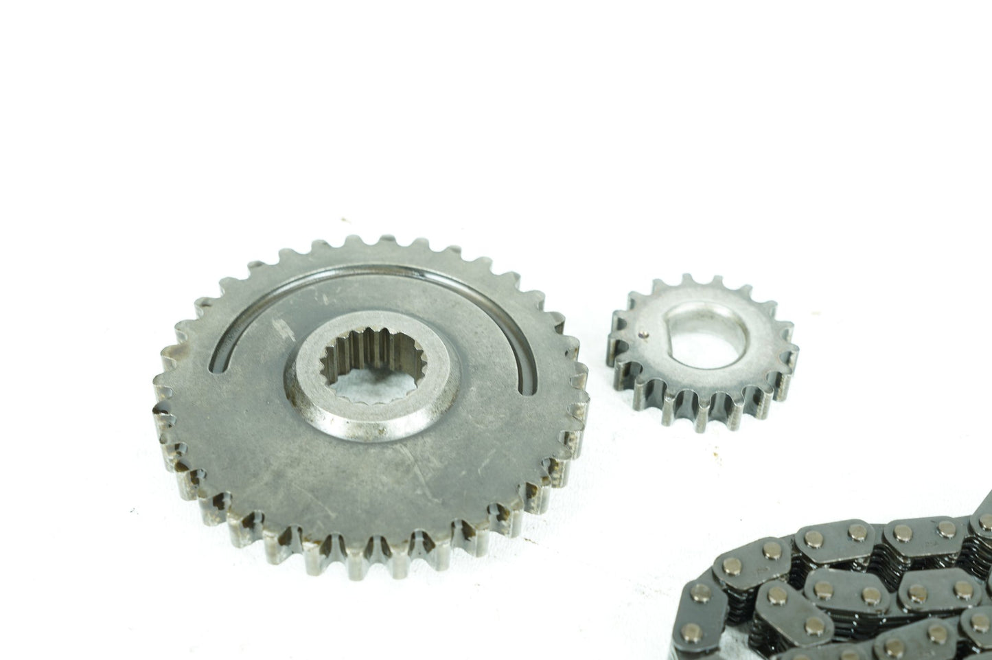 2000 - 2006 Harley-Davidson Softail Deuce Engine Motor Lower Timing Chain Guide  	25610-99