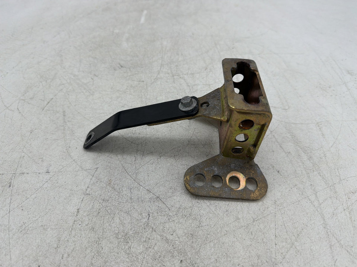 2011 Harley Electra Glide Touring Ultra OEM Driver Rider Backrest Bracket Mount 52589-09A