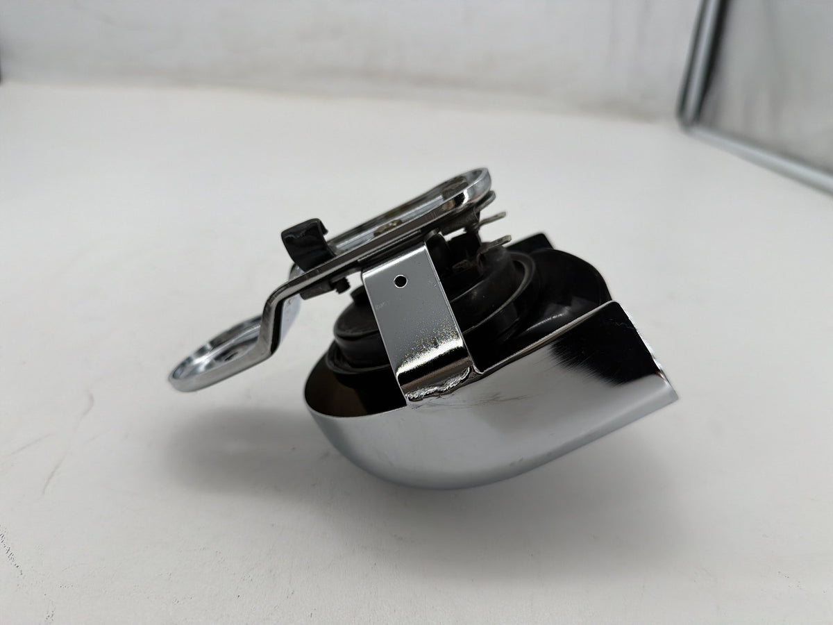 1995 Harley Electra Glide Touring Classic OEM Horn Signal Klaxon Chrome Cover